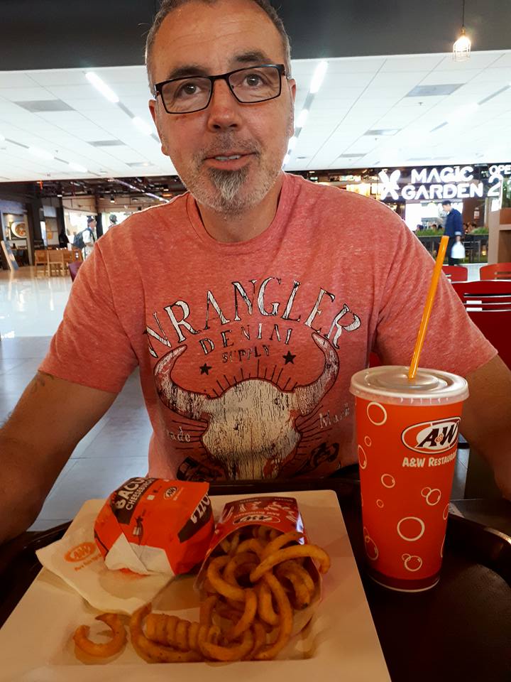 23244573_10155899038423910_2457694128059481858_n